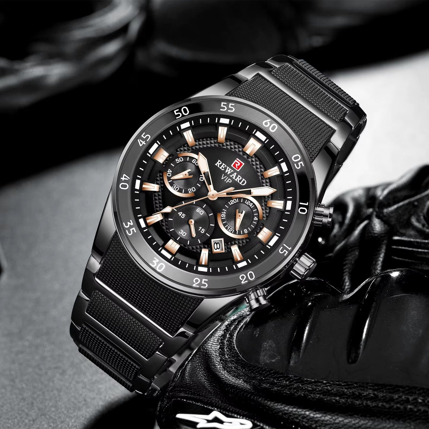 Men's Gold Quartz Watch – Luxury Analog Edition